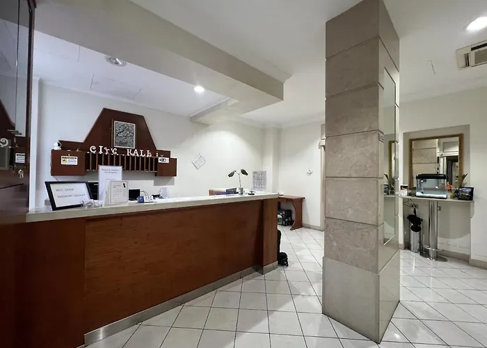 La villa: City Hall