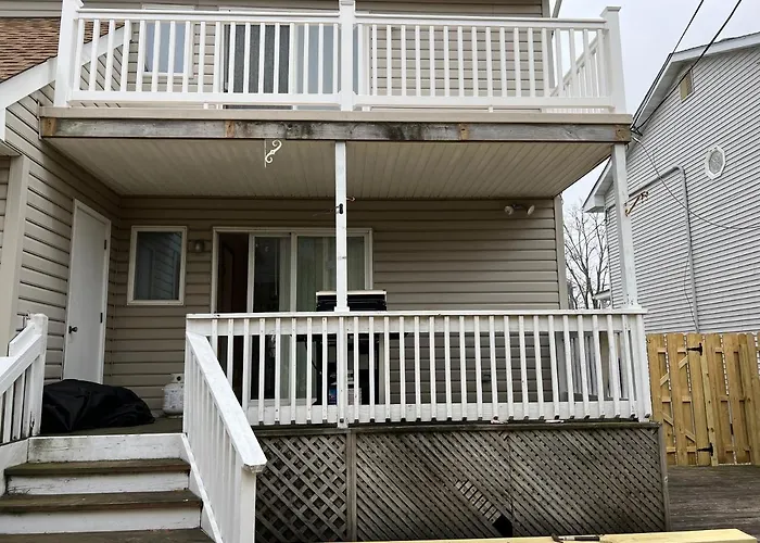 Shore House On Pelican Island!