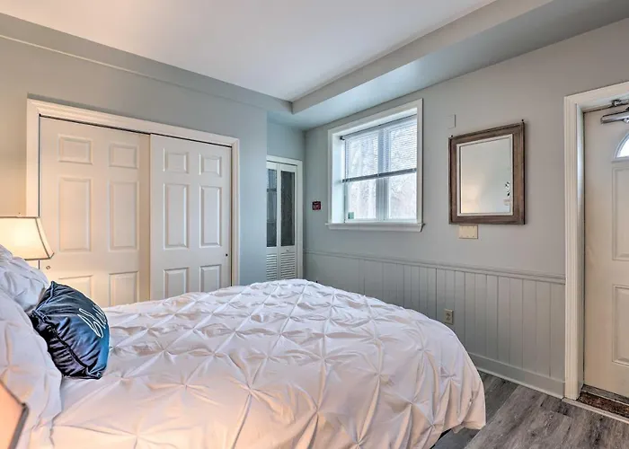Himrod Vacation Rental 3 Mi To Seneca Lake!