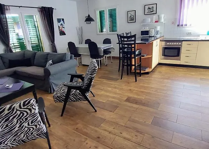 Apartments Elda
