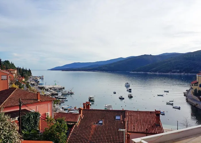 Studio Apartment Michelle - Intermezzo With Sea View