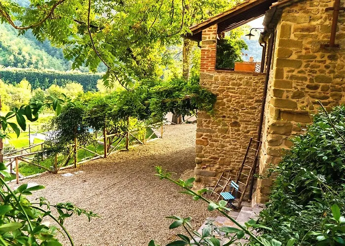Parulia Country House
