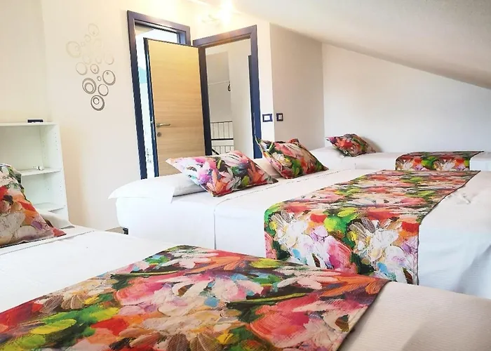 Villa Maria Apartments - Centro, Stadio del Nuoto e Palacongressi - P r a t u r e c c i Group