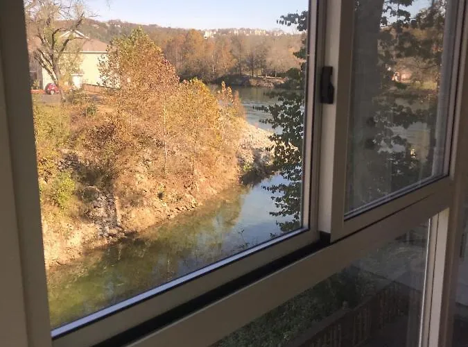 Lakeside Condo On Lake Taneycomo