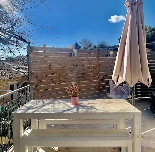La Reposee, Bas De Villa En Plein Coeur De Vence