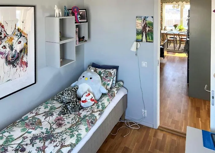 3 Bedroom Beautiful Apartment In Uppsala