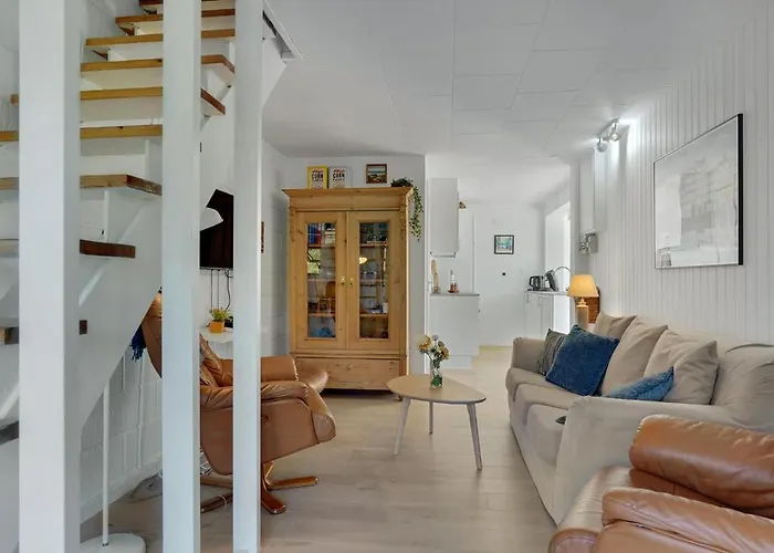 2 Bedroom Gorgeous Apartment In Blokhus
