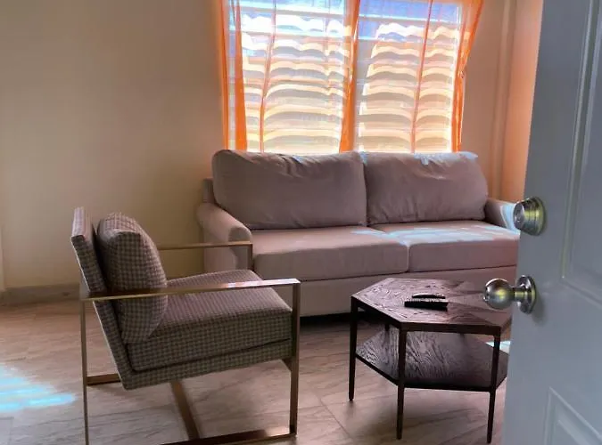 Poinciana Apartments - Holiday Rental