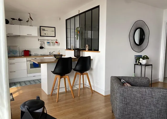 Splendide Vue Face A La Mer Avec Garage