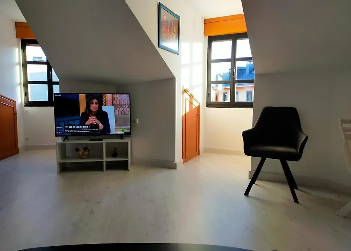 Apartamento En El Casco Antiguo De Ponferrada - Moklin