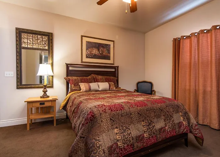 Two Bedroom Villa In The Heart Of Branson