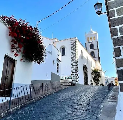 Bonita casa en el corazón del pueblo! Villa Carmen