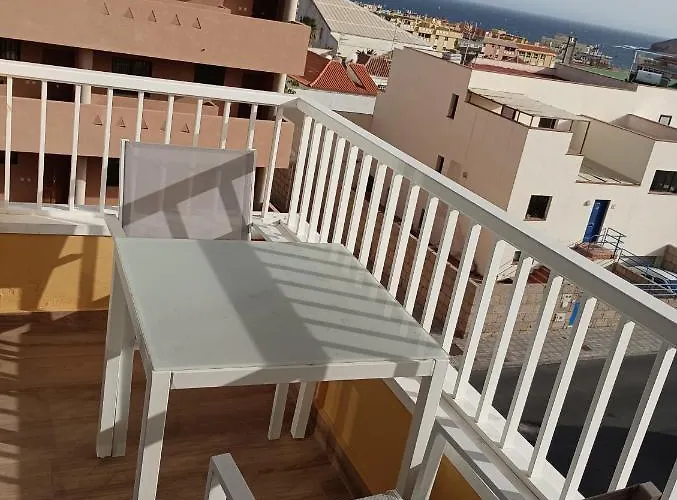 Fantástico piso con piscina y balcón en el Medano