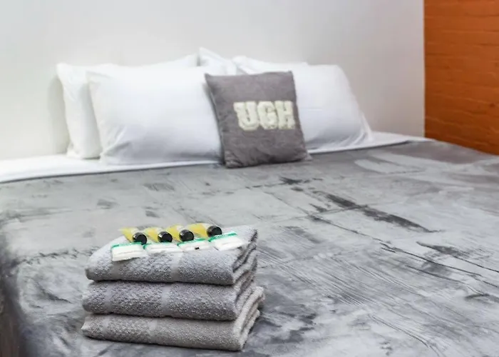 Centric Modern Loft W/ King Beds