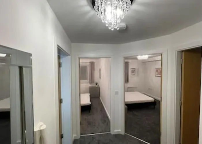 Moda Wigan 2 - Stylish 2 Bed In Central Wigan