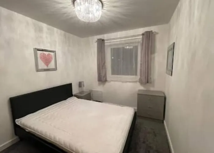 Moda Wigan 2 - Stylish 2 Bed In Central Wigan