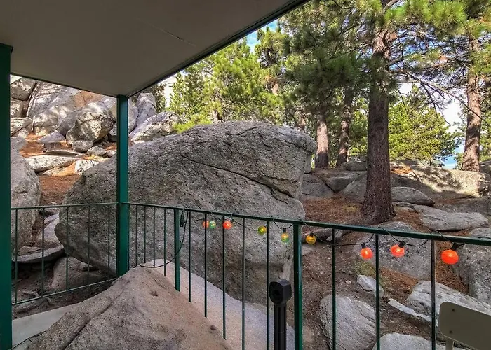 Heavenly Mountain Lake Retreat Near Skiing, Hiking & Biking