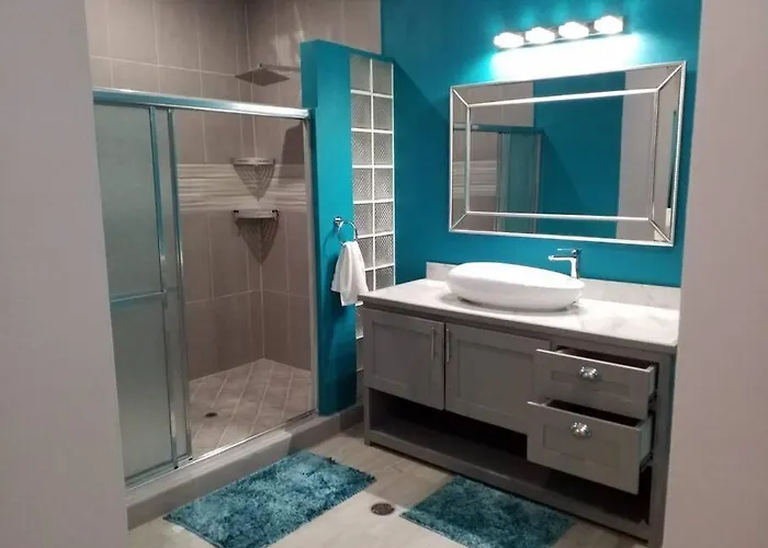 Coconut Creek Deluxe Suite