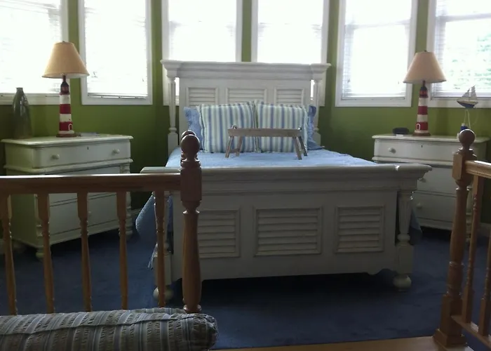 Romantic Riverside Sheepscot Harbour Studio #308