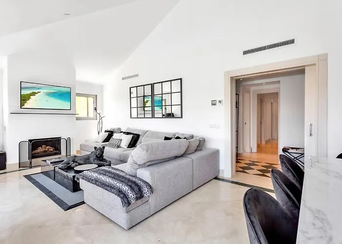 Yolo Spaces - Sotogrande Sea View Penthouse