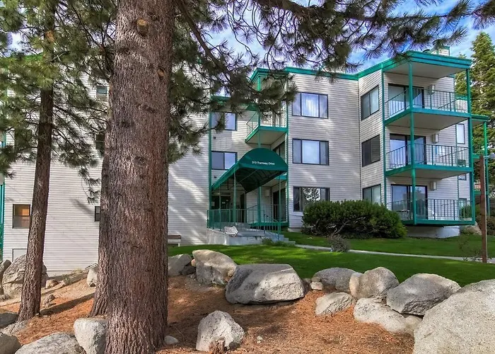 Heavenly Mountain Lake Retreat Near Skiing, Hiking & Biking