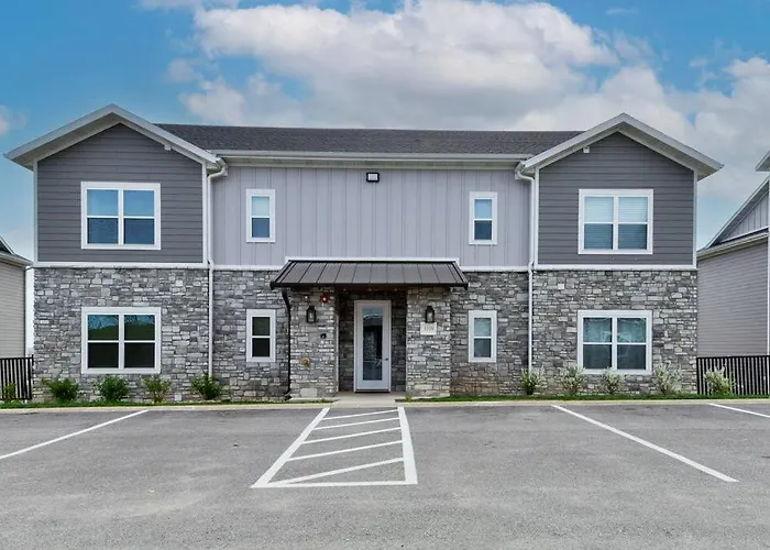 Branson'S Newest Gem: City View Condo,Patio & Pool