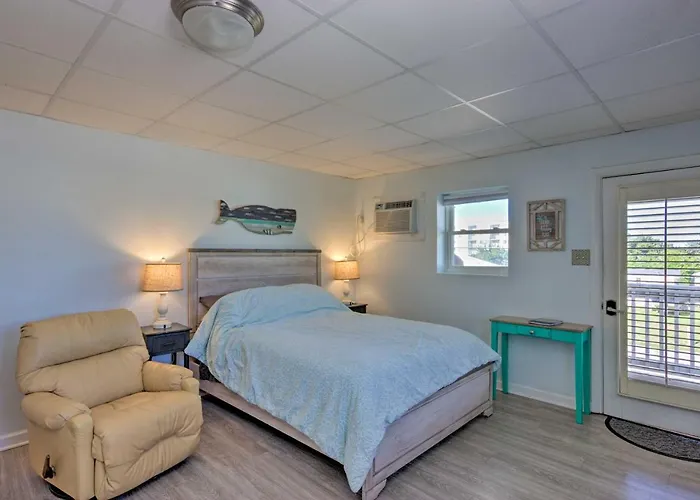 Atlantic Beach Studio W/ Community Pool!
