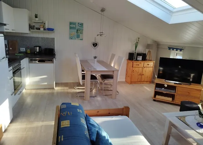 Haus Sandra - Fewo 8, 1 Stock, Box-Betten, Terrasse Mit Strandkorb