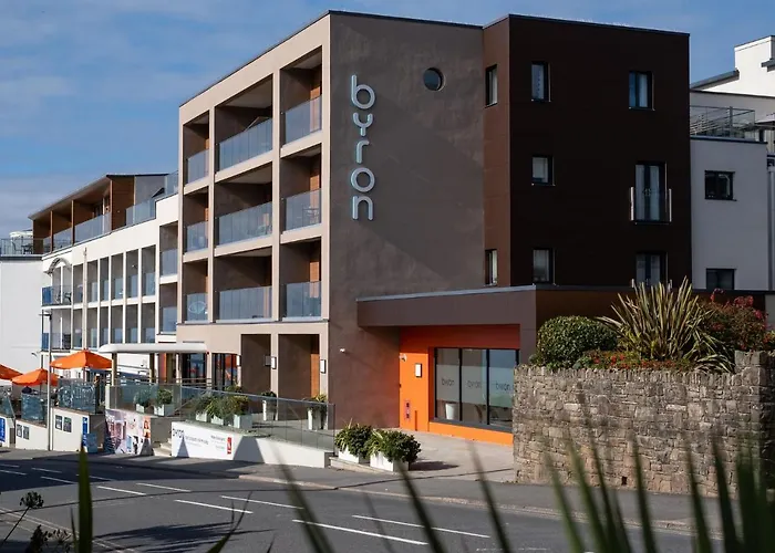 7 Putsborough - Luxury Apartment At Byron Woolacombe, Only 4 Minute Walk To Woolacombe Beach!