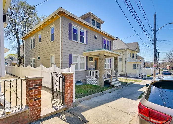 Revere Vacation Rental Near Mbta ~ 7 Mi To Boston!