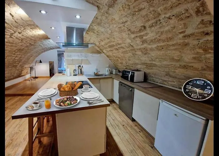 Superbe Appartement Renove - Centre Historique