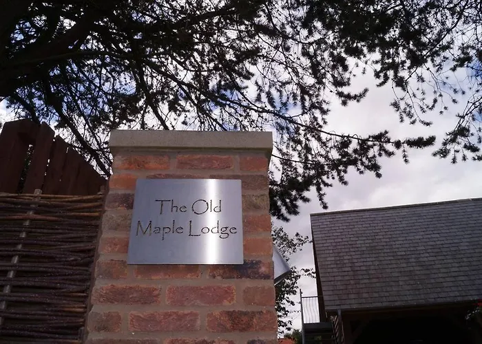 The Old Maple Lodge-Luxury Private Annex With A View In Rural Setting