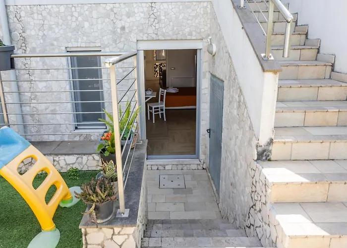 APPARTAMENTO 5 pers PARCHEGGIO