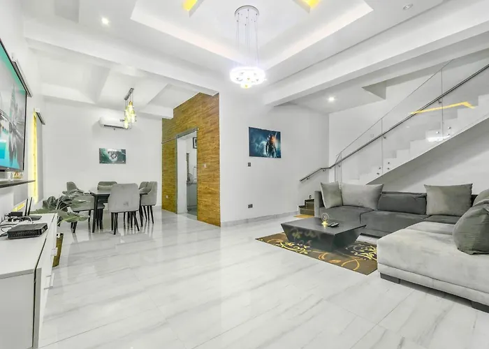 Gorgeous Short-Let Apartment Lekki