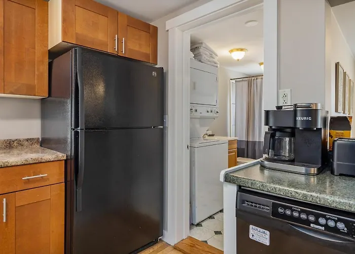 The Brew House - 2Nd Floor Private Apartment - Located Above Newscapes Brewing