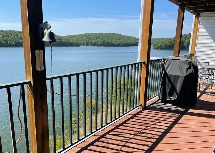 Most Exquisite View On The Lake! Usa Themed Fun Condo! Host Dedicated To Creating Your Next Memorable Vacation!