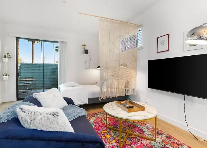 Poolside Studio W Rooftop Deck - Walk To Old Town