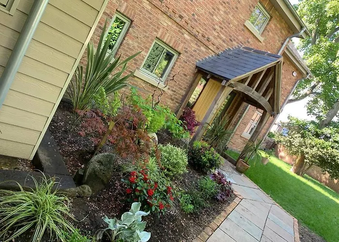 The Old Maple Lodge-Luxury Private Annex With A View In Rural Setting