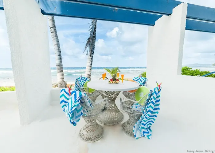 Gorgeous Ocean Views! Welcome To Bella Breeze! Beachfront 2Br 2Ba