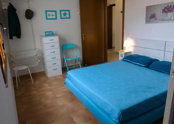 Calasetta Comfy Apartment X5 - W/ Terrace