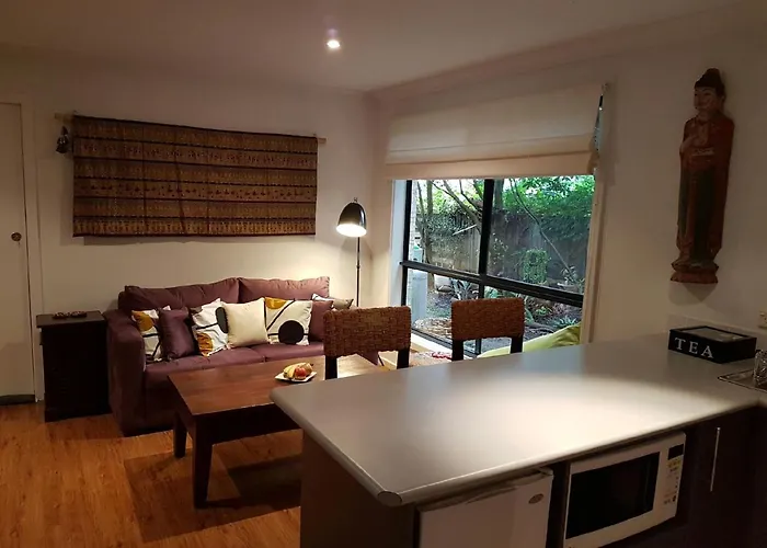Dolphin Cottage Garden Studio