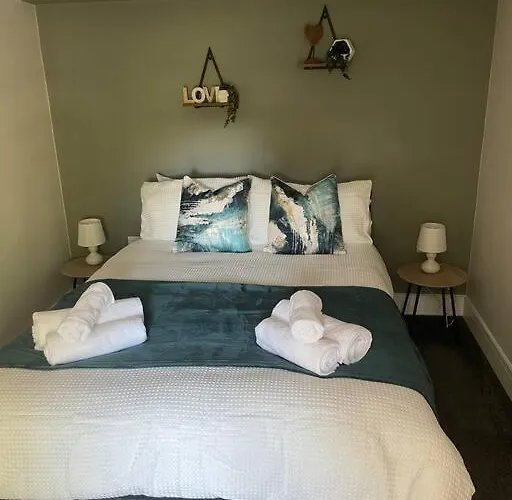 Poplar House By Shortstays4U 2Bedroom House In Town Centre With Free Parking!