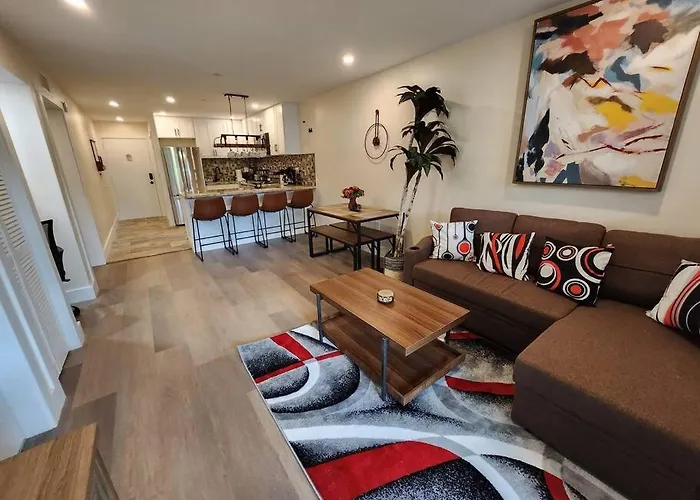 Classy & Comfortable Condo!