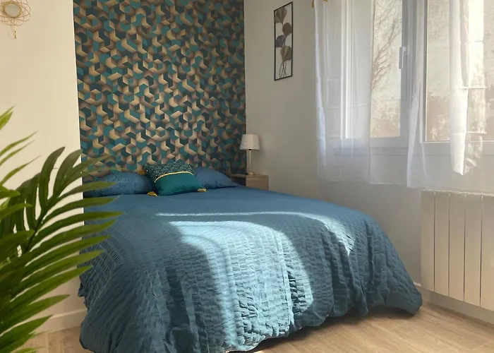 Studio Cosy Avec Terrasse, Proche Chantiers Et Airbus
