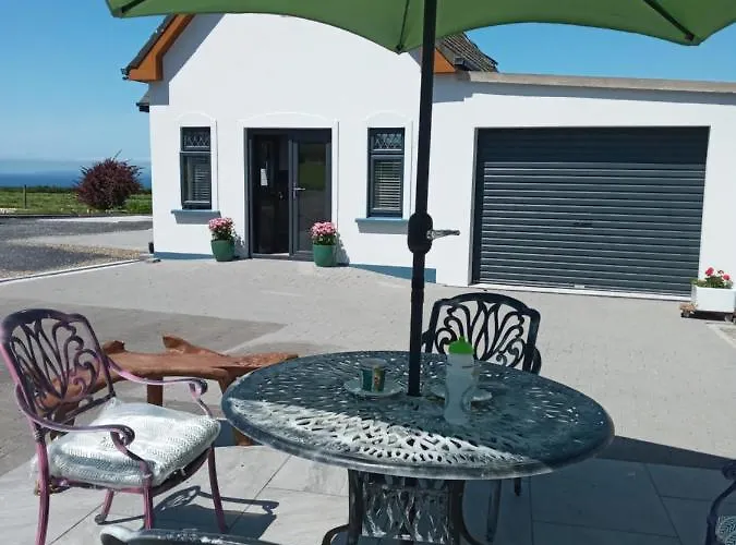 Luxury Cottage, Holiday Rental With Sea Views On The Wild Atlantic Way