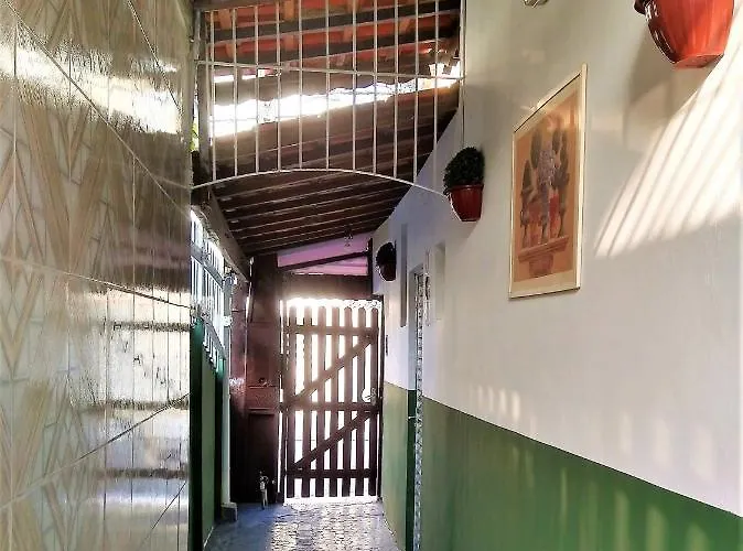 Alojamento com o café da manhã Apenas: Pousada Primeira Quadra Da Praia