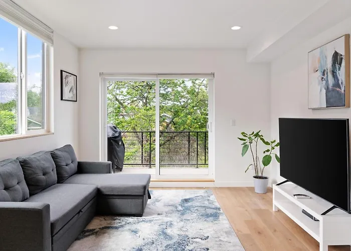 Modern Two Story Townhouse Near Light Rail