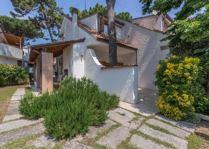 Guesthost - Lido Di Spina Duplex Apartment
