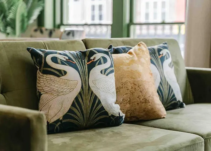 Urban Oasis W/Sunroom-Downtown Columbia