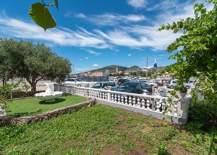 Apartments Bozan